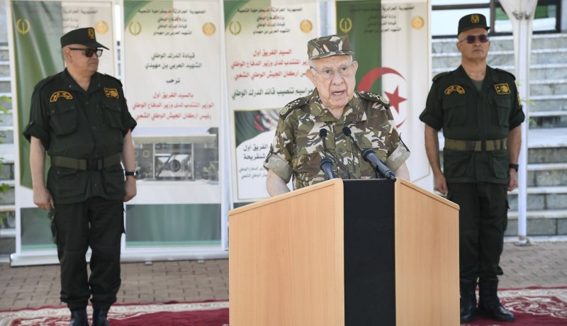 الفريق أول شنڨريحة: المهام الموكلة للدرك الوطني تتطلب تمتين العلاقة مع المواطنين باستمرار
