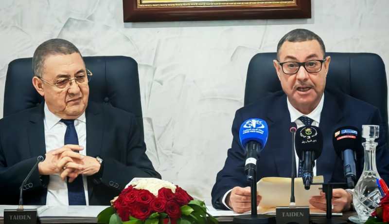 انطلاق مراسم تسليم واستلام المهام بين إبراهيم مراد والسعيد سعيود