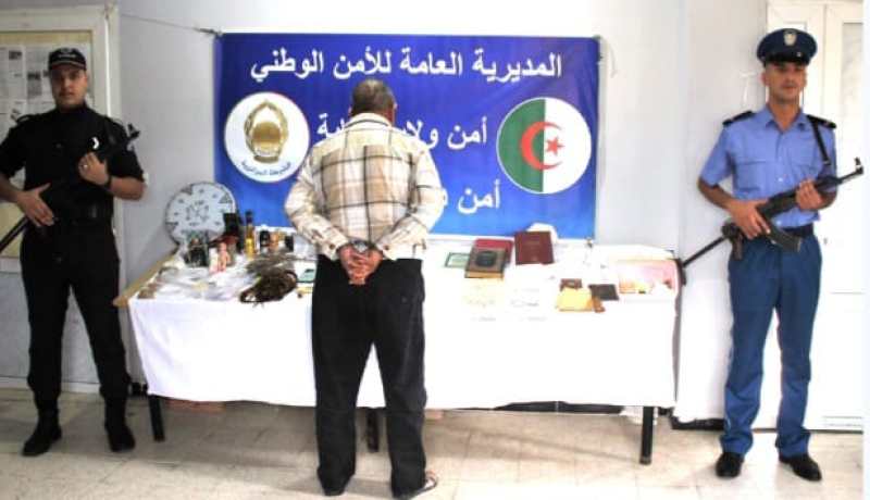 بجاية: توقيف شيخ يمارس السحر والشعوذة بأوزلاقن