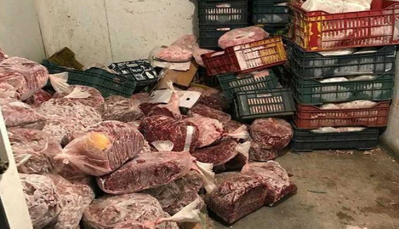 وهران: حجز أزيد من 193 كلغ لحوم ومنتجات بحرية فاسدة داخل مرآب مسكن