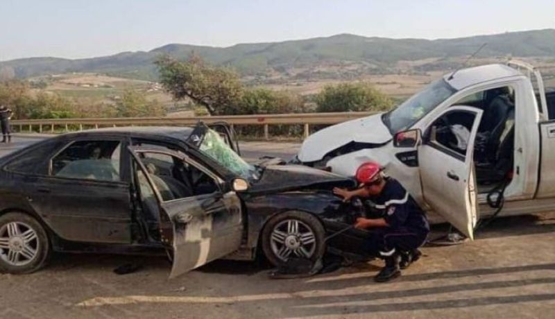 وهران.. 7 جرحى في اصطدام بين سيارتين بمسرغين