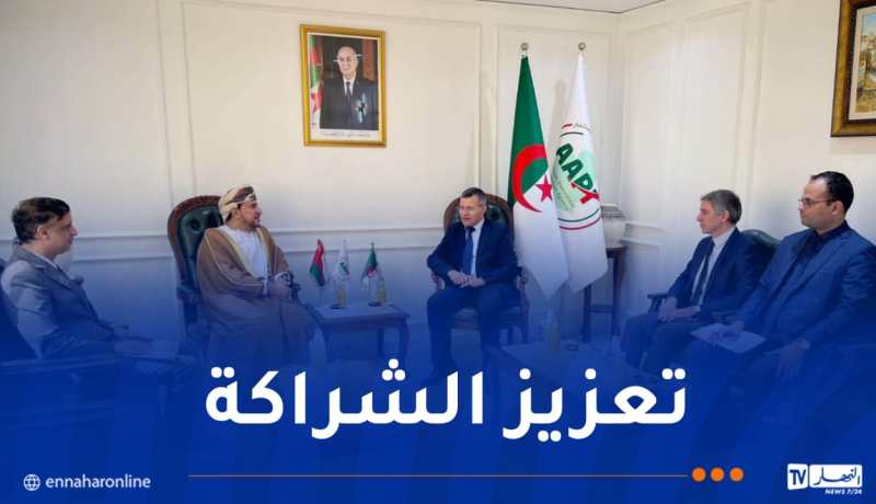ركاش يبحث آفاق تعزيز الاستثمارات العُمانية في الجزائر