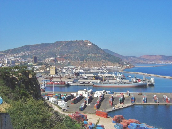 Une partie du Port d’Oran ravagée par un incendie