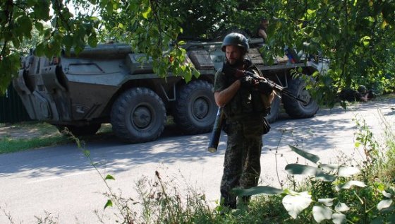 Ukraine: les forces d’autodéfense passent à la contre-offensive