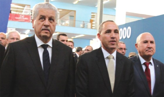 Sellal : «le livre algérien doit s’imposer à l’étranger»