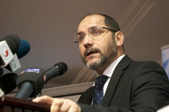 Makri plaide pour l’élargissement des prérogatives des élus