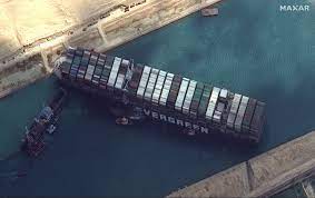 l’Ever Given remis à flot, le trafic reprend au canal de Suez