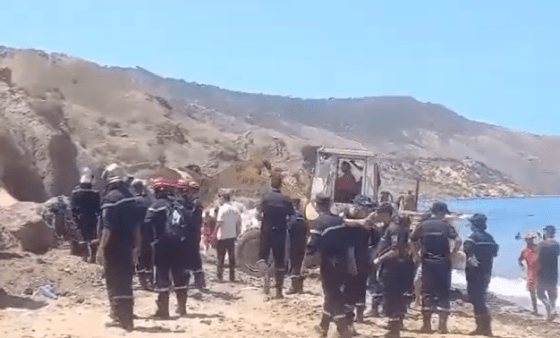Deux morts suite à un éboulement dans une plage à Oran