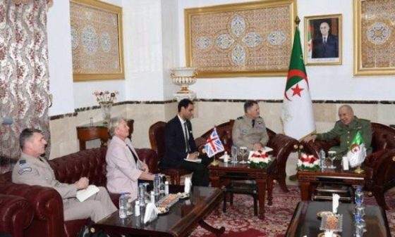 Coopération militaire algéro-britannique : Chanegriha reçoit le Marechal Sampson